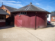 HC170924-73 - Harry Charlton Stable Visit